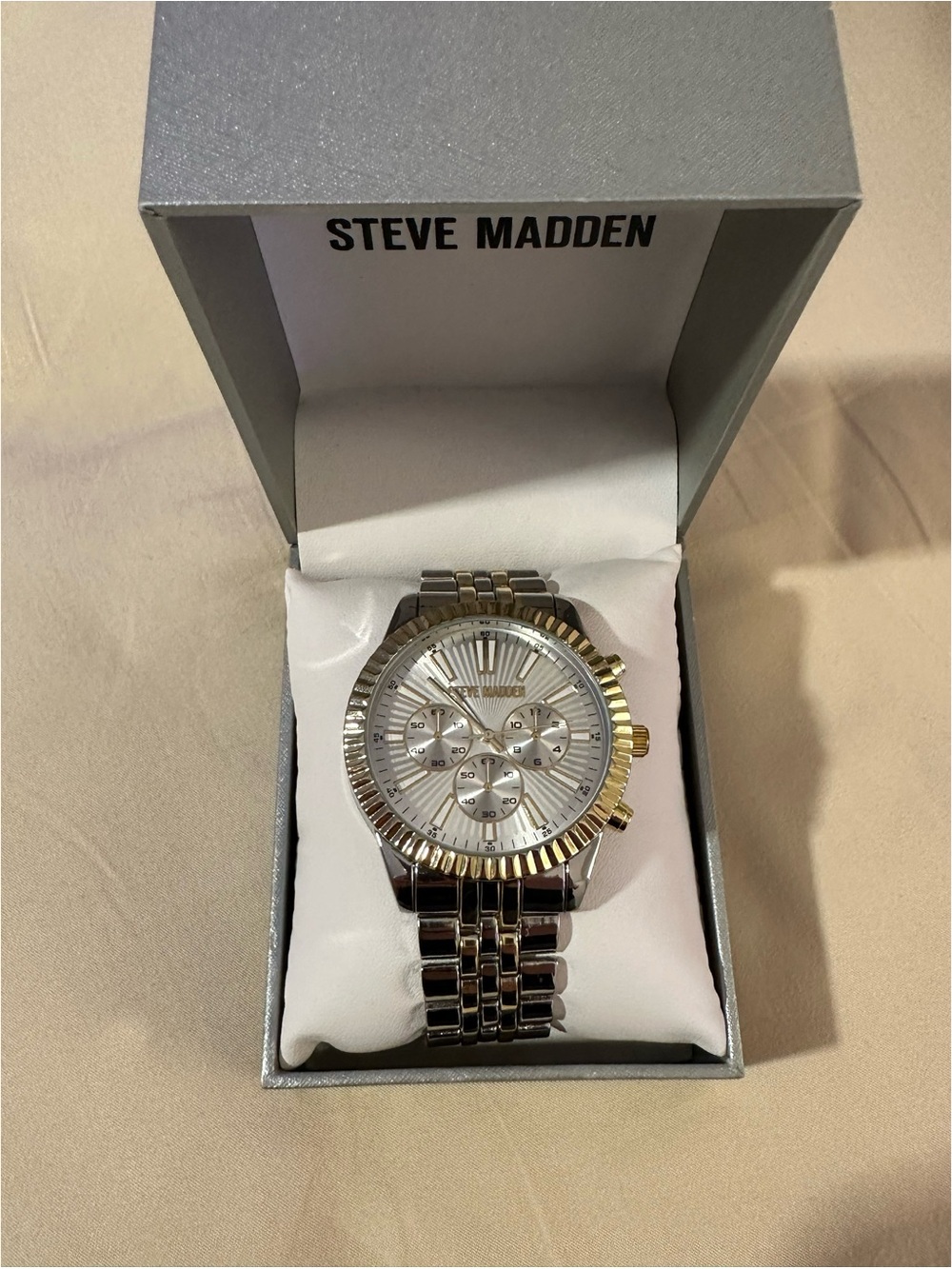 BRAND NEW Steve Madden Silver & Gold Tone Chronograph Style Bracelet Watch
